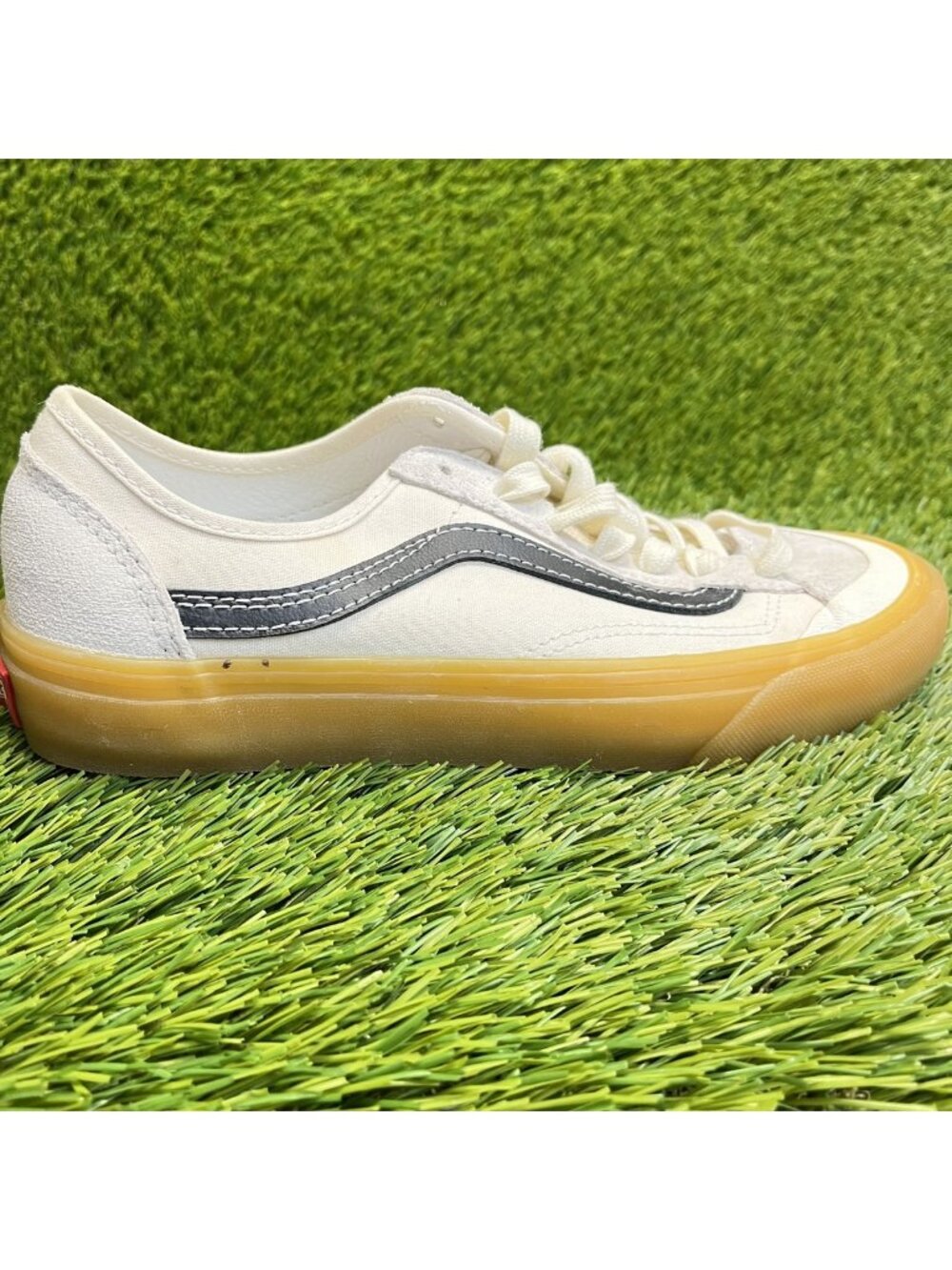 Vans Style 36 Decon SF Womens Size 7.5 Ivory Black Gum Athletic Shoes Sneakers